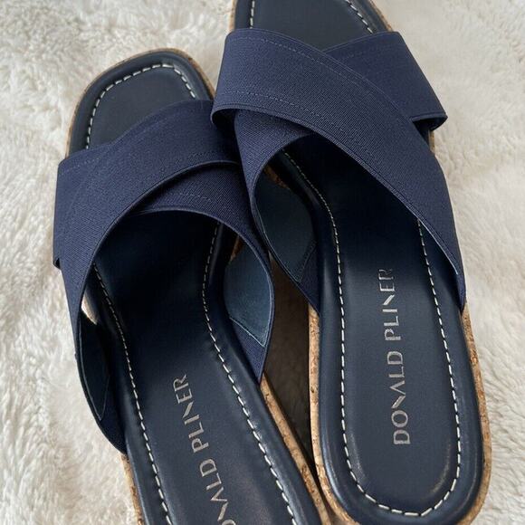 Donald J. Pliner Women's Jocelyn Wedge Sandal Navy Size‎ 9 - Picture 6 of 8